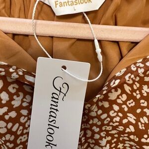 Fantaslook Brown and White Polyester Dressy top. Never worn. Lined.